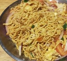 Tomato and Egg Fried Noodles