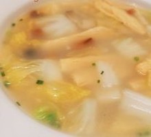 Stewed Fresh Tofu Skin with Soup