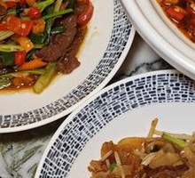 Xiangxi Stir-Fried Beef with Green Peppers