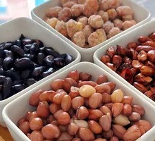 Four Happiness Peanuts