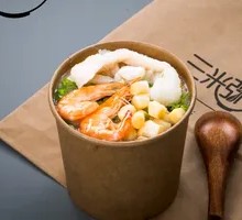 Fresh Boiled Three Delicacies Rice Porridge