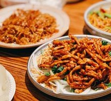 Beijing-style Shredded Pork in Soy Sauce