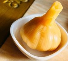 Sweet Pickled Garlic