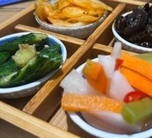 Four-Grid Assorted Vegetables