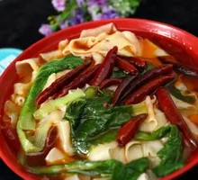 Beef Noodles with Wide Noodles