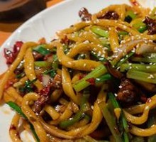 Dry Stir-Fried Noodles (Spicy-Free)