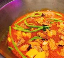 Stewed Pork Ribs in Iron Pot