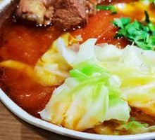 Red Tomato Beef Noodles