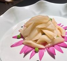 Crispy Lotus Root in Pond