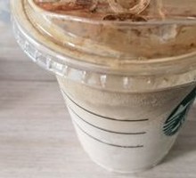 Vanilla-Infused Oat Milk Latte