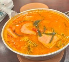 Tomato Luncheon Meat Rice Noodles