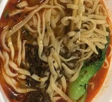 Tomato Beef Shank Noodles