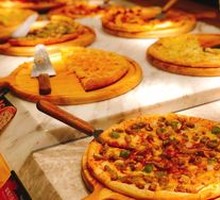 Spicy Crawfish Pizza