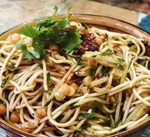 Qishan Sautéed Pork Noodles