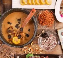 Kamba Man Pot