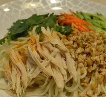麻酱鸡丝凉面