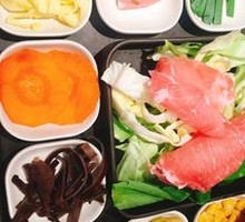 Crossing-the-bridge Rice Noodles
