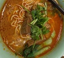 牛骨汤筋品牛腩面