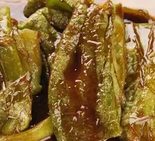 Garlic Stir-Fried Chili