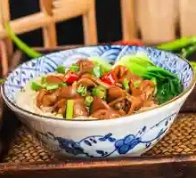 Spicy Chili Pork Intestine Noodles