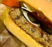 Beef Royale Burger in Red Sauce