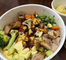 Tender Egg Custard with Chicken Breast and Mixed Grain Bowl