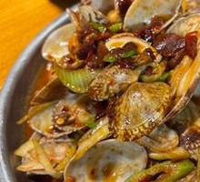 Spicy Stir-Fried Clams
