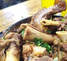 Braised Lamb Shank in Clay Pot