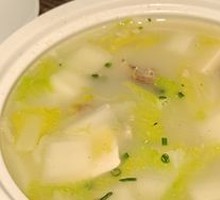 Slow-Cooked Cabbage Tofu Duck Bone Soup