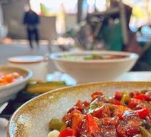 Spicy Chicken Cubes with Noodles