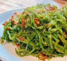 Fresh Green Beans with Shredded Pork