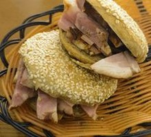 Braised Pork Belly in Flatbread