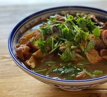 Premium Braised Noodles in Large Bowl