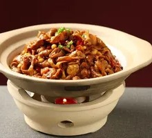 Braised pork intestine with soybeans