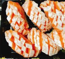 Salmon Hand Roll