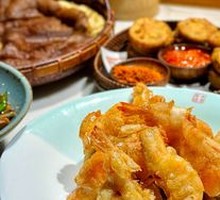 Pear-Encrusted Almond Shrimp