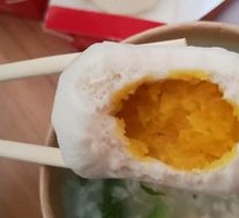 Cream-filled Bun