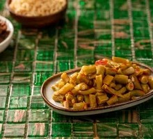 Sour Pickled Beans