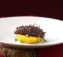Scallion-braised Japanese Sea Cucumber with Safflower Sauce Rice