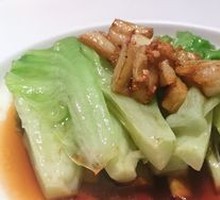 Oil-Poured Lettuce