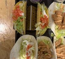 Spicy Pepper Crispy Meat Tacos
