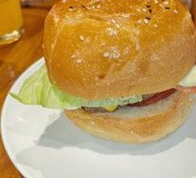 Tiger's Signature Burger