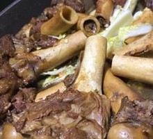 Lamb Shank Pot