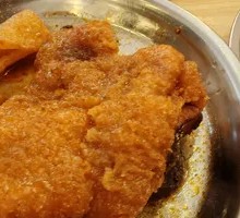Braised Pig's Feet with Crispy Skin
