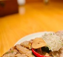 Wagyu Beef with Bok Choy