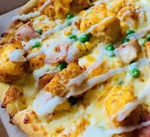Salted Egg Yolk Pizza
