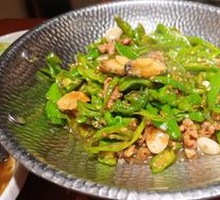 Abalone with Chili and Pork