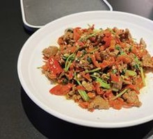 Stir-Fried Beef with Yellow Onion