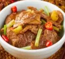 Stir-Fried Beef with Yellow Onion