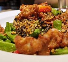 Stir-Fried String Beans with Chicken and Pork Ribs